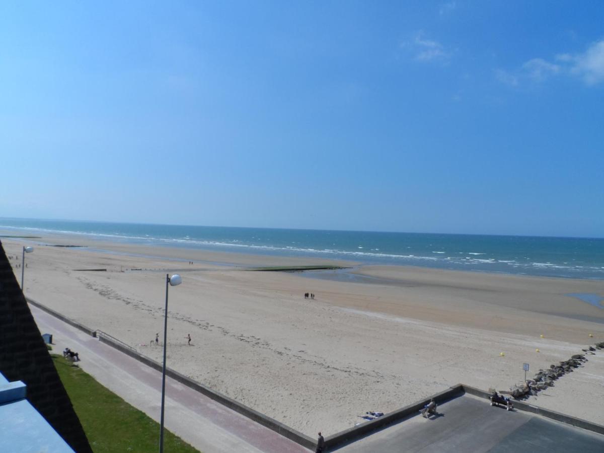 Appartement Avec Terrasse Panoramique, Acceptant Les Animaux, Parking - Fr-1-487-281 Cabourg Exterior foto